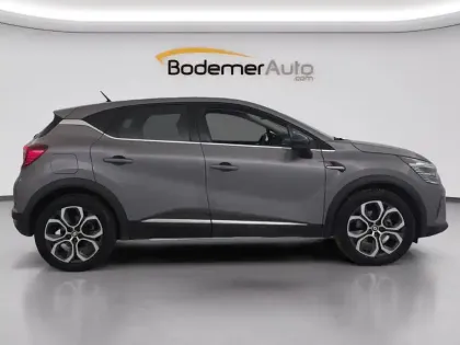 Photo 14 Renault Captur  E-Tech Plug-in 160 - 21