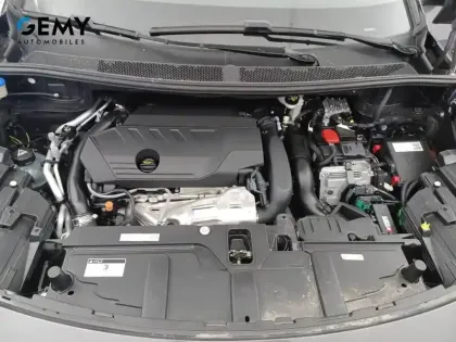 Photo 11 Peugeot 3008  Hybrid 225 e-EAT8