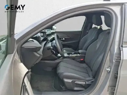 Photo 8 Peugeot 208  Hybrid 145 ch e-DCS6