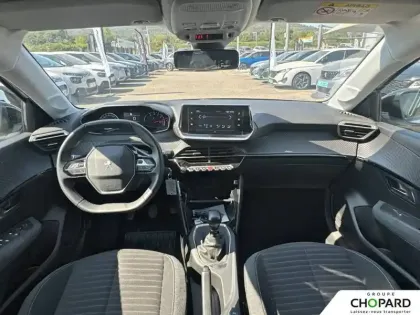 Photo 32 Peugeot 208  PureTech 100 S&S BVM6