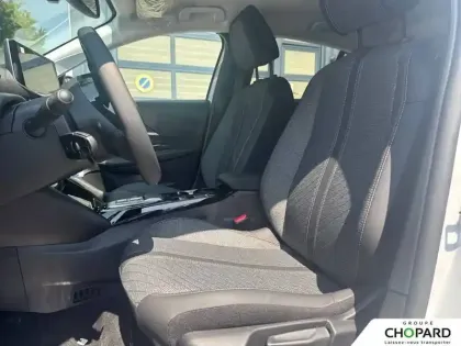 Photo 10 Peugeot 208  Hybrid 110 ch e-DCS6