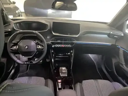 Photo 7 Peugeot 2008  Hybrid 145 e-DCS6