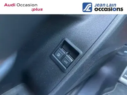 Photo 19 Audi Q3  45 TFSIe 245 ch S tronic 6