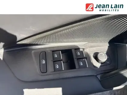 Photo 11 Volkswagen Tiguan  1.5 eTSI 150ch DSG7