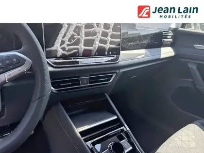 Photo 15 Volkswagen Tiguan  1.5 eTSI 150ch DSG7