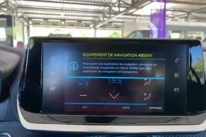 Photo 20 Peugeot 208  Electrique 50 kWh 136ch