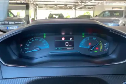 Photo 18 Peugeot 208  Electrique 50 kWh 136ch