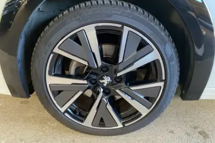 Photo 8 Peugeot 208  PureTech 100 S&S BVM6