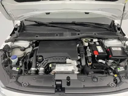 Photo 47 Peugeot 208  PureTech 100 S&S BVM6