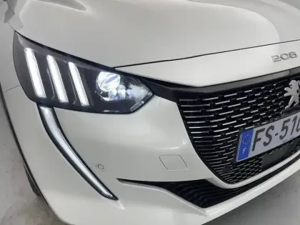 Photo 57 Peugeot 208  PureTech 100 S&S BVM6