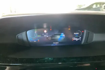 Photo 17 Peugeot 308  Plug-in Hybrid 195 ch e-DCS7