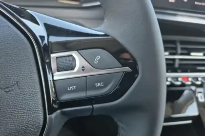 Photo 19 Peugeot 208  Turbo 100 ch BVM6