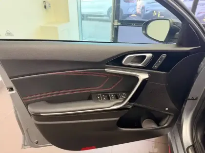 Photo 7 Kia Ceed PRO 1.6 T-GDi 204 ch ISG DCT7