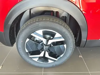 Photo 5 Peugeot 2008  Hybrid 145 e-DCS6