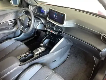 Photo 8 Peugeot 2008  Hybrid 145 e-DCS6