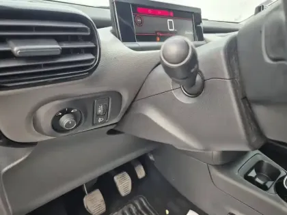 Photo 36 Citroën C4  Cactus PureTech 110 S&S BVM6