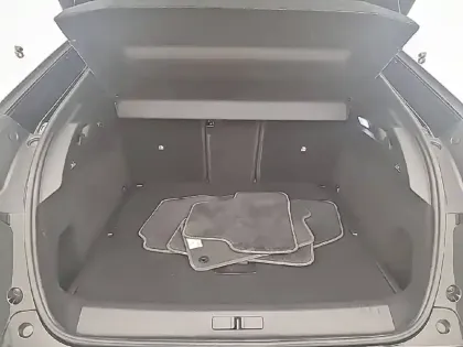 Photo 40 Peugeot 3008  Electrique 210 ch 73 kWh