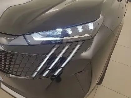 Photo 50 Peugeot 3008  Electrique 210 ch 73 kWh