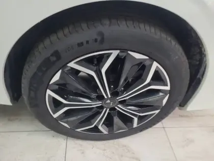Photo 8 DS DS 4  Hybride E-Tense 225 EAT8