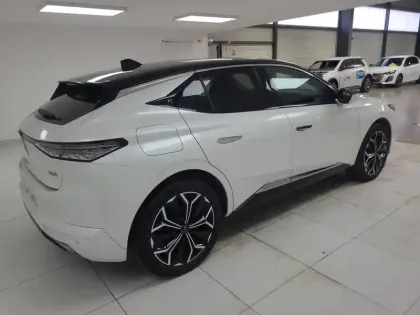Photo 5 DS DS 4  Hybride E-Tense 225 EAT8