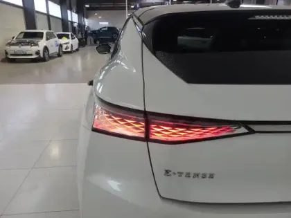Photo 22 DS DS 4  Hybride E-Tense 225 EAT8