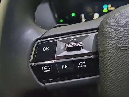 Photo 51 DS DS 4  Hybride E-Tense 225 EAT8