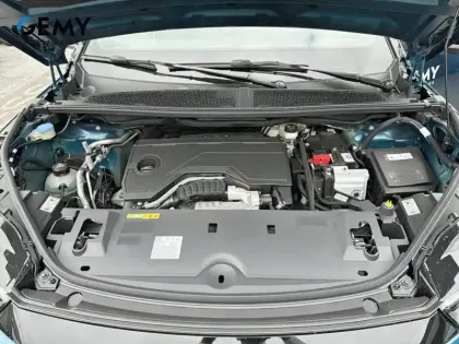 Photo 14 Peugeot 3008  Hybrid 145 e-DCS6