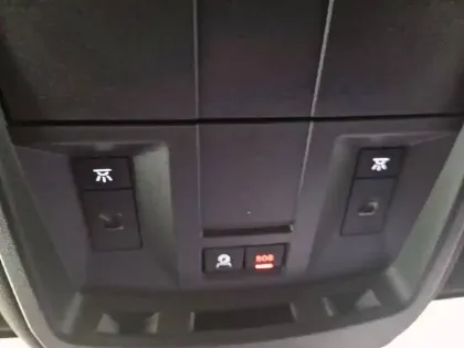 Photo 49 Peugeot 5008  Hybrid 145 ch e-DCS6