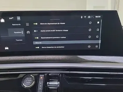 Photo 46 Peugeot 5008  Hybrid 145 ch e-DCS6