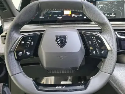 Photo 8 Peugeot 3008  Hybrid 145 e-DCS6