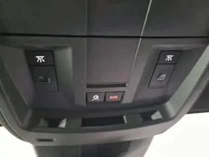 Photo 26 Peugeot 3008  Hybrid 145 e-DCS6