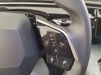 Photo 54 Peugeot 3008  Electrique 210 ch 73 kWh