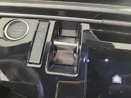 Photo 13 Peugeot 3008  Electrique 210 ch 73 kWh