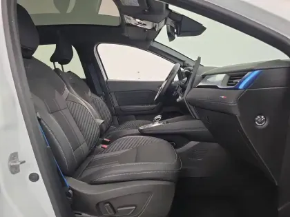Photo 23 Renault Symbioz  E-Tech full hybrid 145