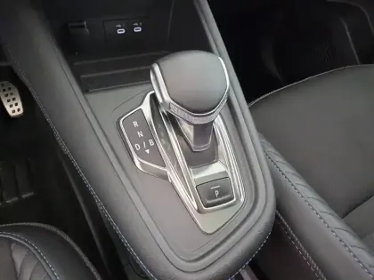 Photo 22 Renault Symbioz  E-Tech full hybrid 145