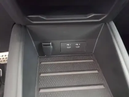 Photo 41 Renault Symbioz  E-Tech full hybrid 145