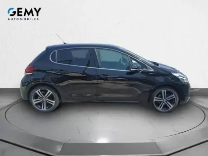 Photo 28 Peugeot 208  BlueHDi 100ch S&S BVM5