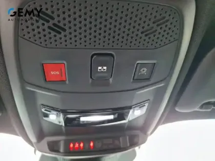 Photo 15 Peugeot 2008  Hybrid 145 e-DCS6