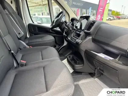 Photo 12 Peugeot Boxer  FGN DIESEL 140 CH L2H2 3.5 T AUT.