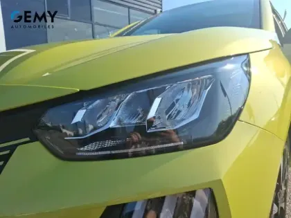 Photo 15 Peugeot 208  Turbo 100 ch BVM6
