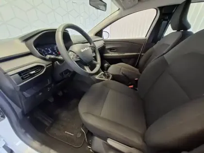Photo 8 Dacia Sandero  SCe 65