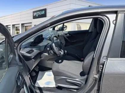 Photo 18 Peugeot 208  1.2 PureTech 82ch BVM5