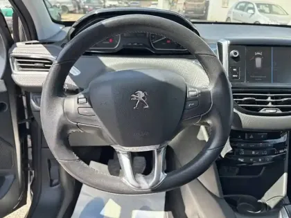 Photo 25 Peugeot 208  1.2 PureTech 82ch BVM5