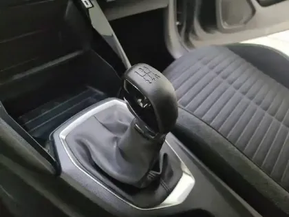 Photo 16 Peugeot 208  PureTech 75 S&S BVM5