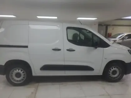 Photo 6 Peugeot Partner  FOURGON M 1000 KG BLUEHDI 100 S&S BVM6