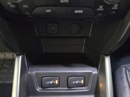 Photo 50 Suzuki Vitara  1.0 Boosterjet
