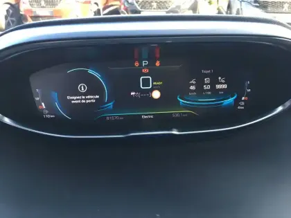 Photo 16 Peugeot 3008  Hybrid 225 e-EAT8