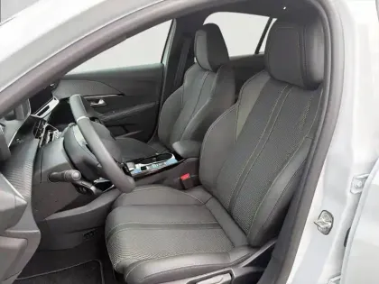 Photo 10 Peugeot 208  Hybrid 145 ch e-DCS6