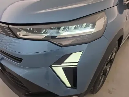 Photo 18 Renault Symbioz  E-Tech full hybrid 145