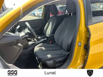 Photo 18 Peugeot 208  PureTech 100 S&S BVM6